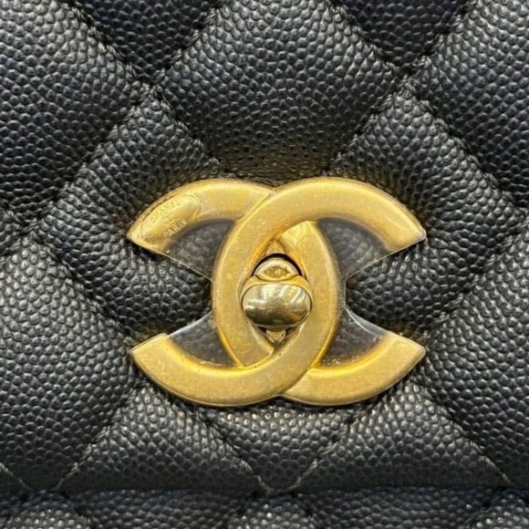 Chanel Coco - Picture 10 of 12